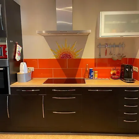 Orange Seaview شقة *